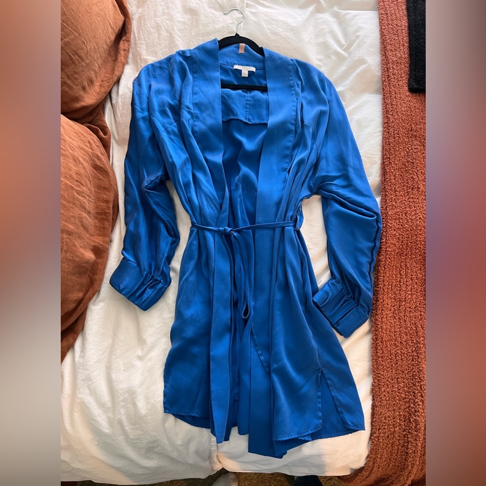 Lunya robe